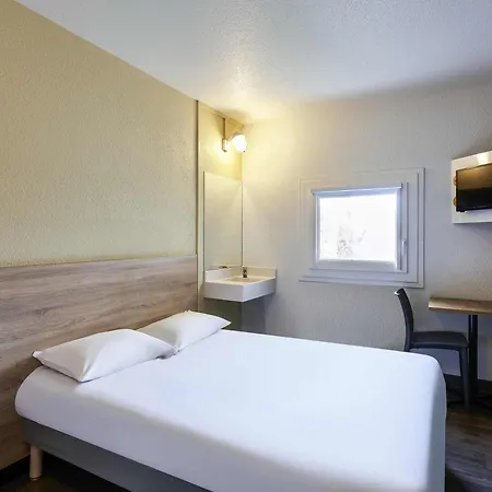 Hotel Hotelf1 Paris Denis Stade *