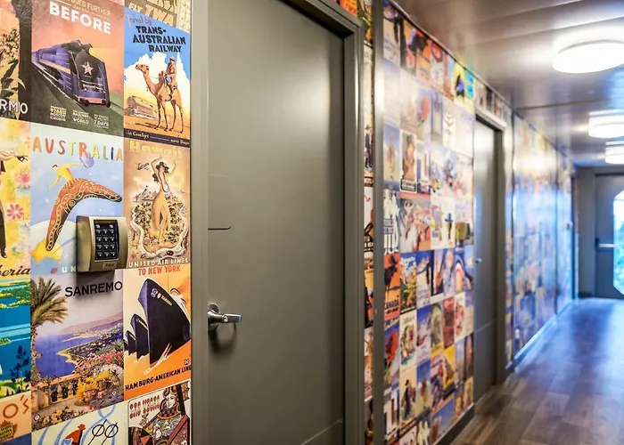 Hotelf1 Paris Denis Stade